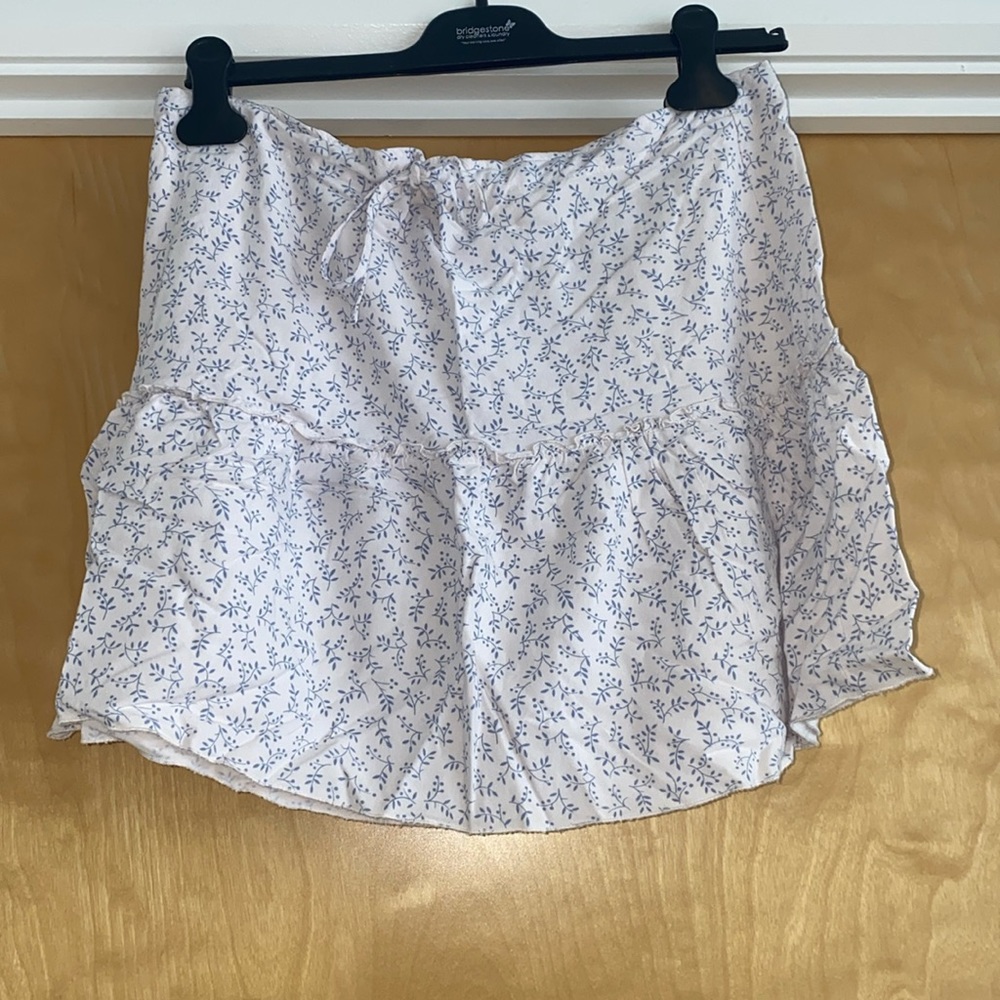 BRANDY MELVILLE SKIRT